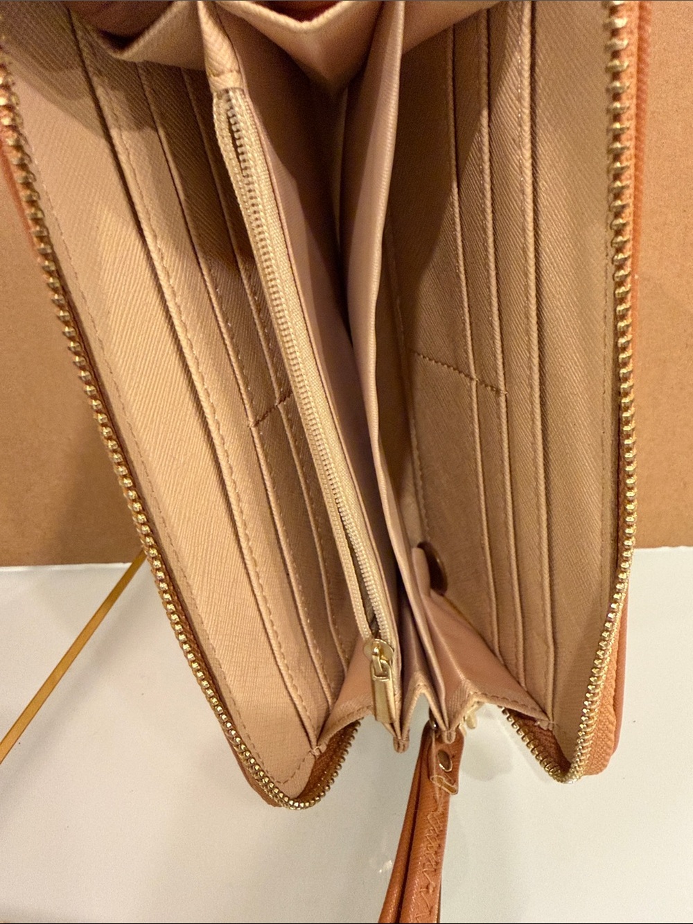 Tory Burch Caramel Tan Wristlet with Gold Logo Medallion - Picture 8 of 8